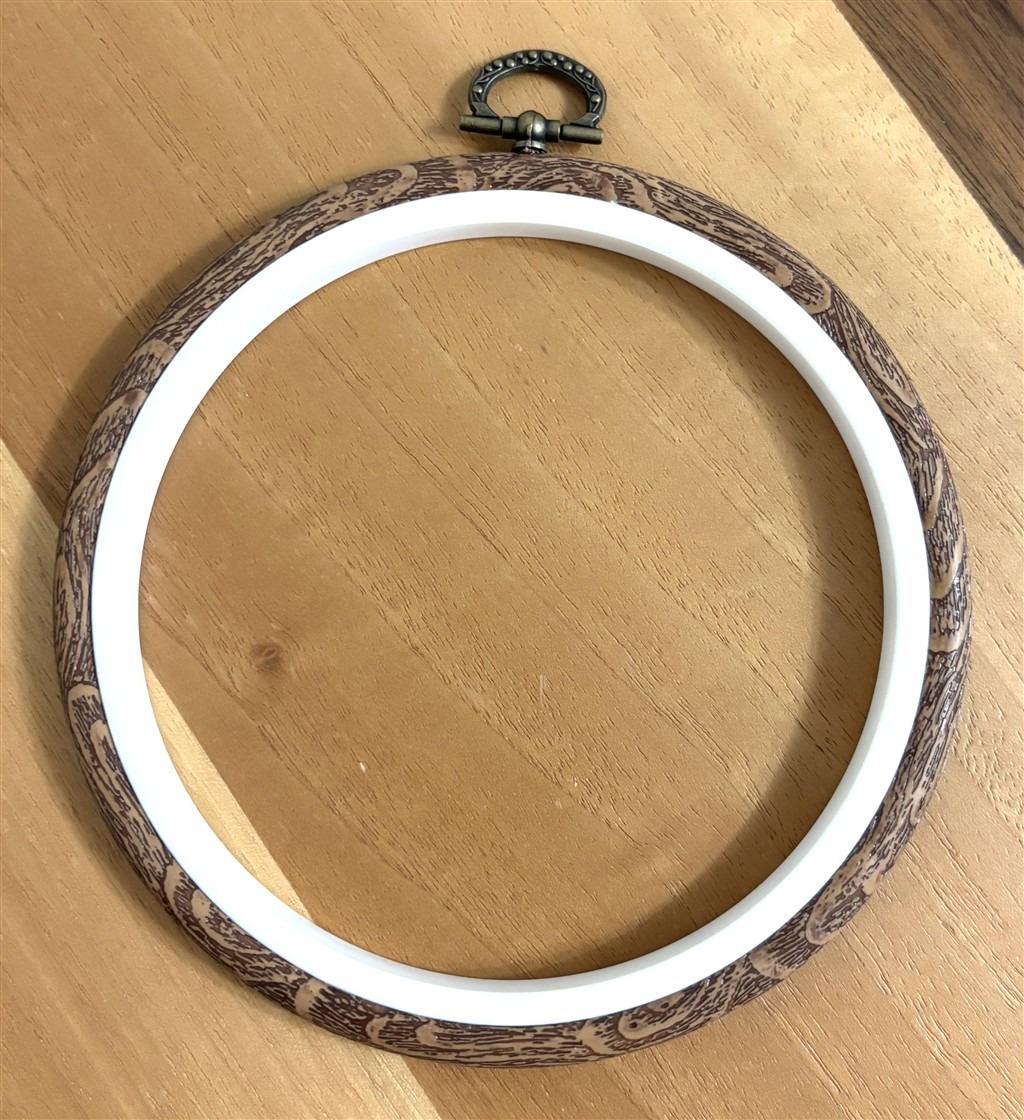 Ahşap Görünümlü Yuvarlak Çerçeve Kasnak 12 cm